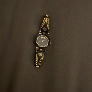 Harley davidson black hills gold collection piece woman’s half matching watch
